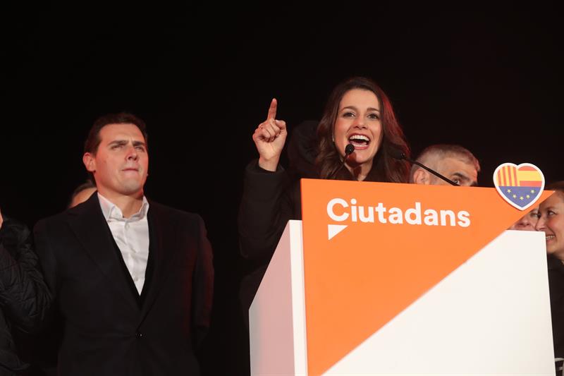 Inés Arrimadas: "Los nacionalistas no podrán hablar nunca más en nombre de toda Cataluña" Inés Arrimadas: "Los nacionalistas no podrán hablar nunca más en nombre de toda Cataluña"