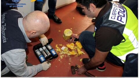 Intervienen una tonelada de coca&iacute;na en pi&ntilde;as y cae un importante traficante