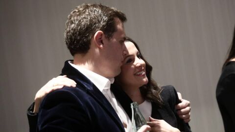 Arrimadas junto a Rivera la noche electoral