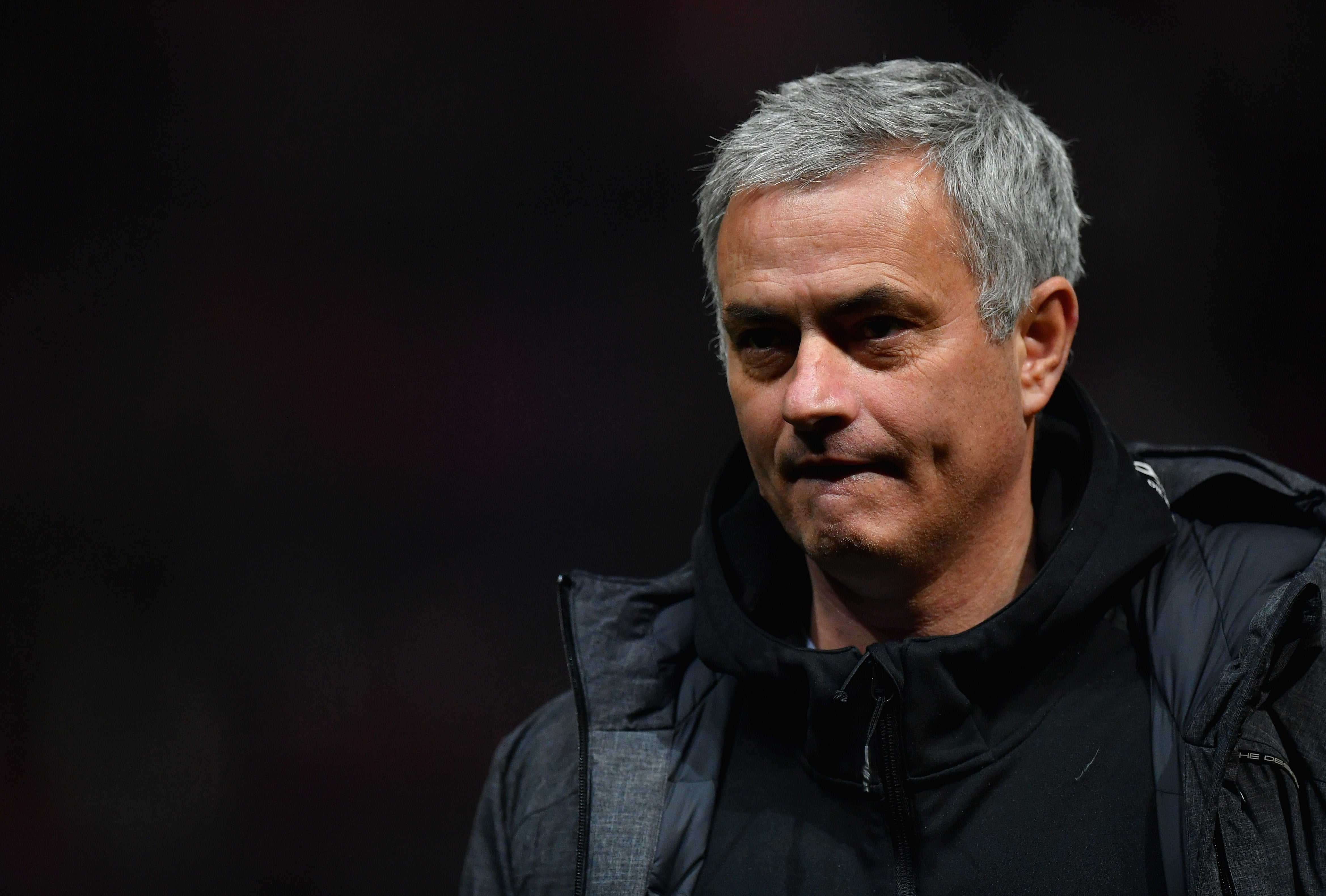 Jose Mourinho renueva su contrato con el Manchester United "al menos hasta 2020" Jose Mourinho renueva su contrato con el Manchester United "al menos hasta 2020"