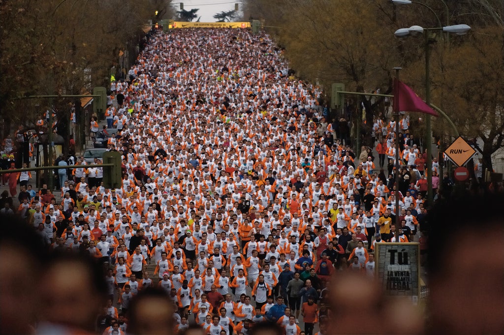 42.000 personas despedirán el 2018 corriendo la San Silvestre Vallecana, este año con el negro como color 42.000 personas despedirán el 2018 corriendo la San Silvestre Vallecana, este año con el negro como color