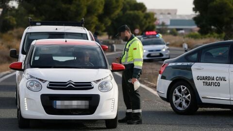 Un conductor da positivo en todas las drogas que detecta el test de ...