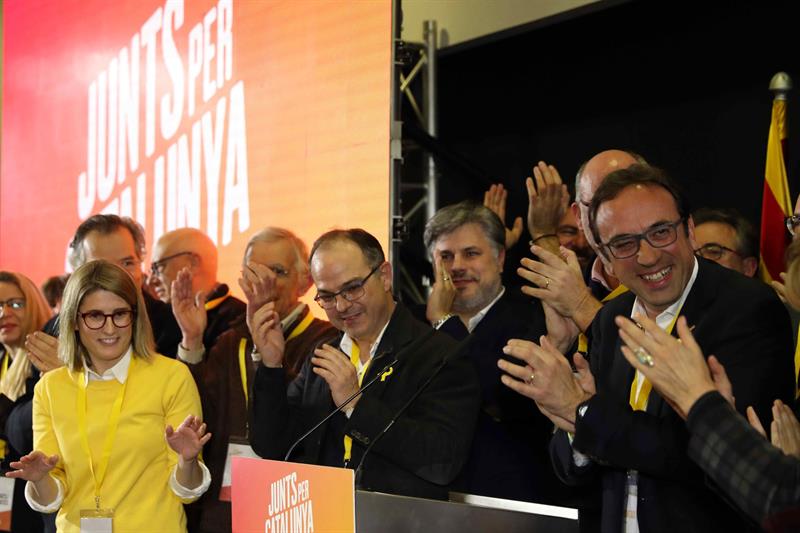 Elsa Artadi: "Dedicamos la derrota del 155 a los 'Jordis', a Oriol y al president de Cataluña" Elsa Artadi: "Dedicamos la derrota del 155 a los 'Jordis', a Oriol y al president de Cataluña"