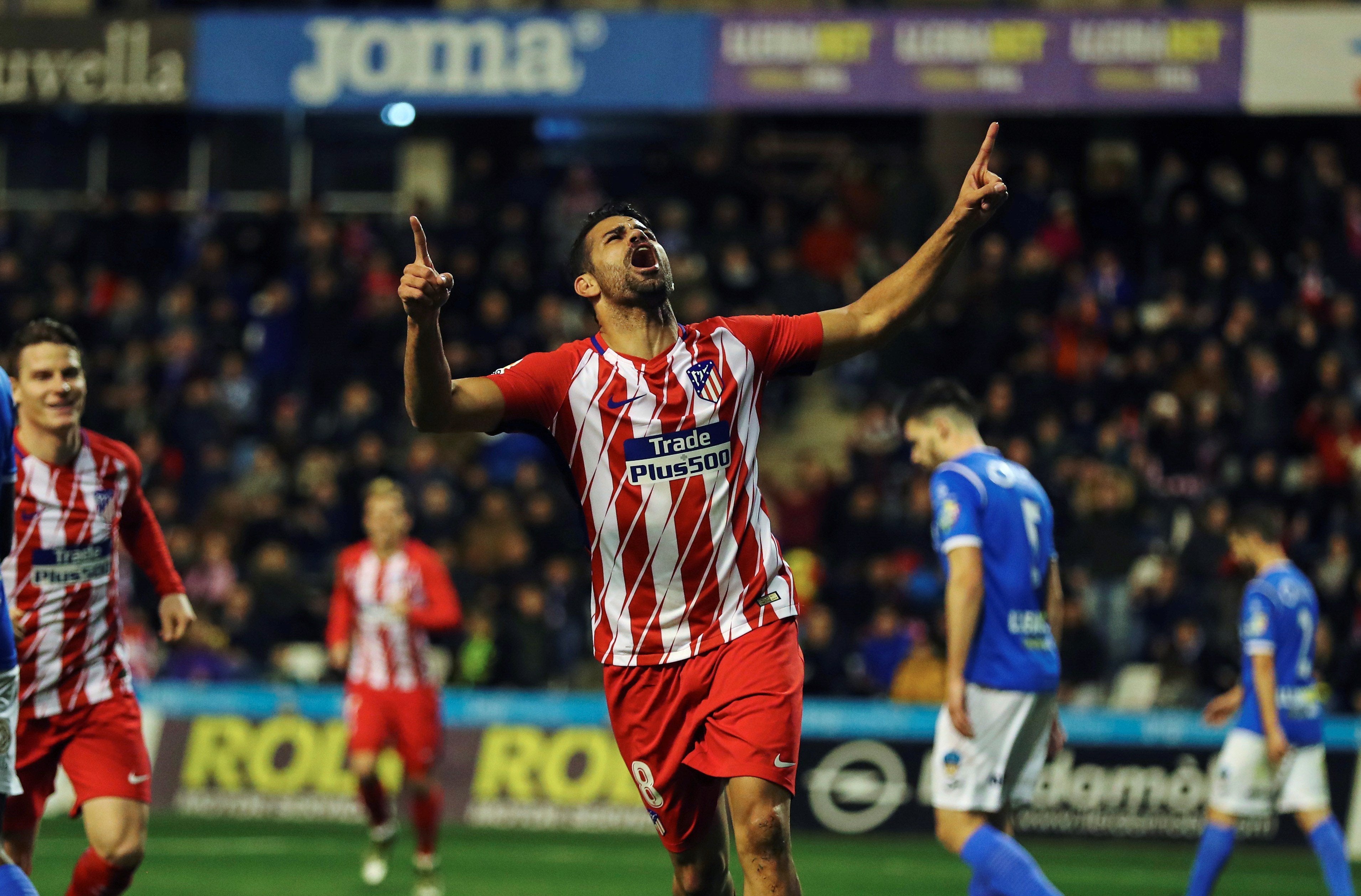 El Atlético golea al Lleida en el regreso con gol y lesión de Diego Costa El Atlético golea al Lleida en el regreso con gol y lesión de Diego Costa