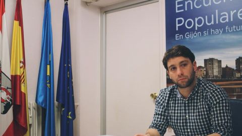 Rueda de prensa en la sede del PP de Gij&oacute;n
