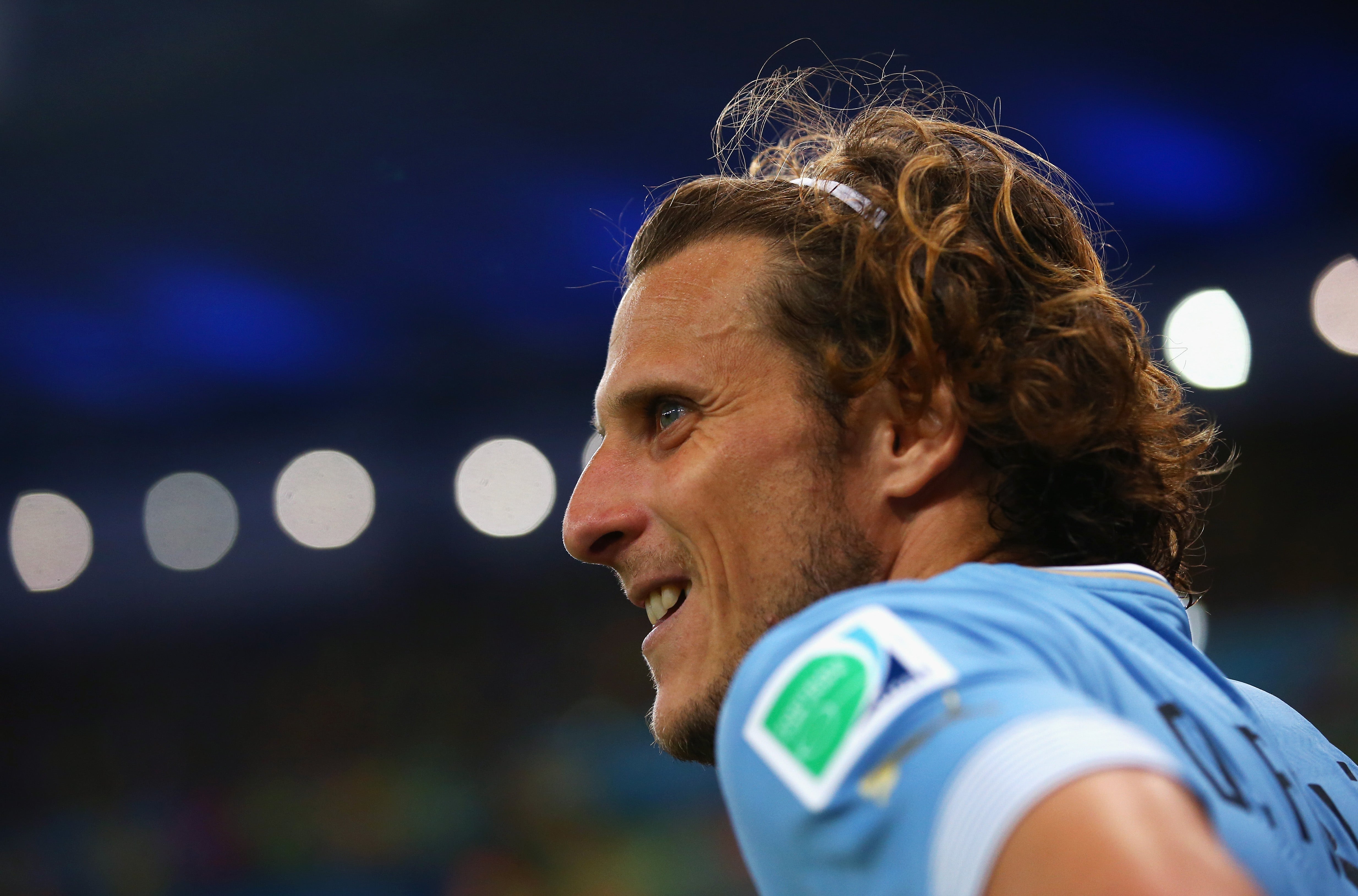 Diego Forlán: "Quejarse de que el Barça compre a Griezmann sería hipócrita" Diego Forlán: "Quejarse de que el Barça compre a Griezmann sería hipócrita"