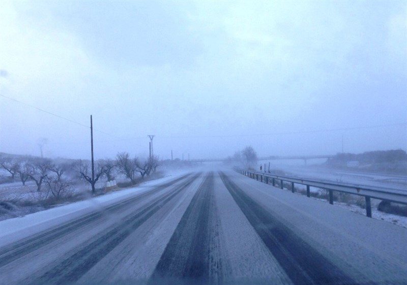 Un nuevo frente frío llega hoy a la Península: la nieve y la lluvia ponen en alerta al centro y al sur del país Un nuevo frente frío llega hoy a la Península: la nieve y la lluvia ponen en alerta al centro y al sur del país