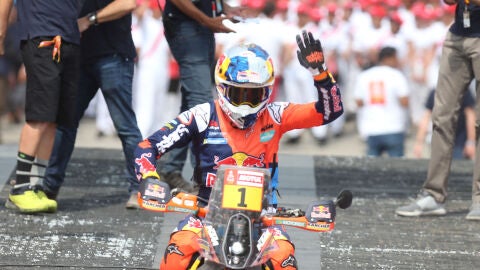 Sunderland se impone en la primera etapa del Dakar en motos