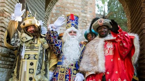 Los Reyes Magos a su salida de la alcazaba de M&aacute;laga
