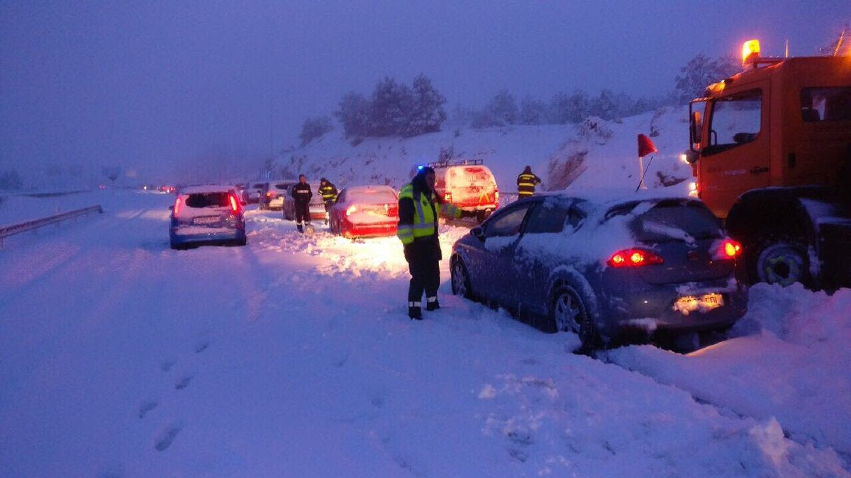 La Brújula de la economía: Multa de 1.200 euros Abertis por el colapso en las carreteras por la nieve La Brújula de la economía: Multa de 1.200 euros Abertis por el colapso en las carreteras por la nieve