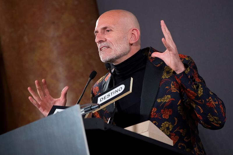 Alejandro Palomas: “No estamos preparados para ser cuidadores y que nuestros seres queridos se conviertan en nuestros pacientes" Alejandro Palomas: “No estamos preparados para ser cuidadores y que nuestros seres queridos se conviertan en nuestros pacientes"