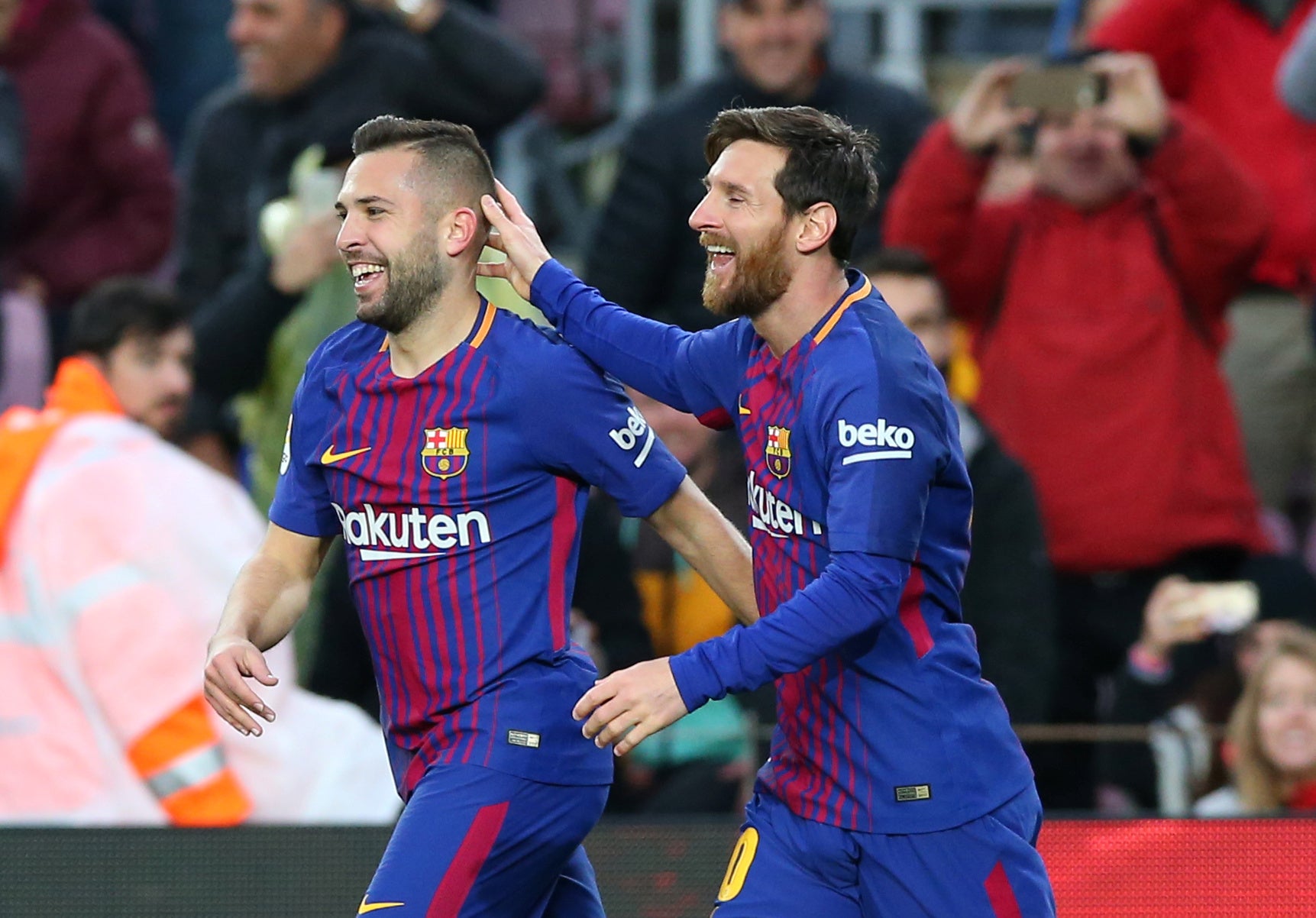 El Barcelona mantiene la velocidad de crucero en Liga y golea al Levante El Barcelona mantiene la velocidad de crucero en Liga y golea al Levante