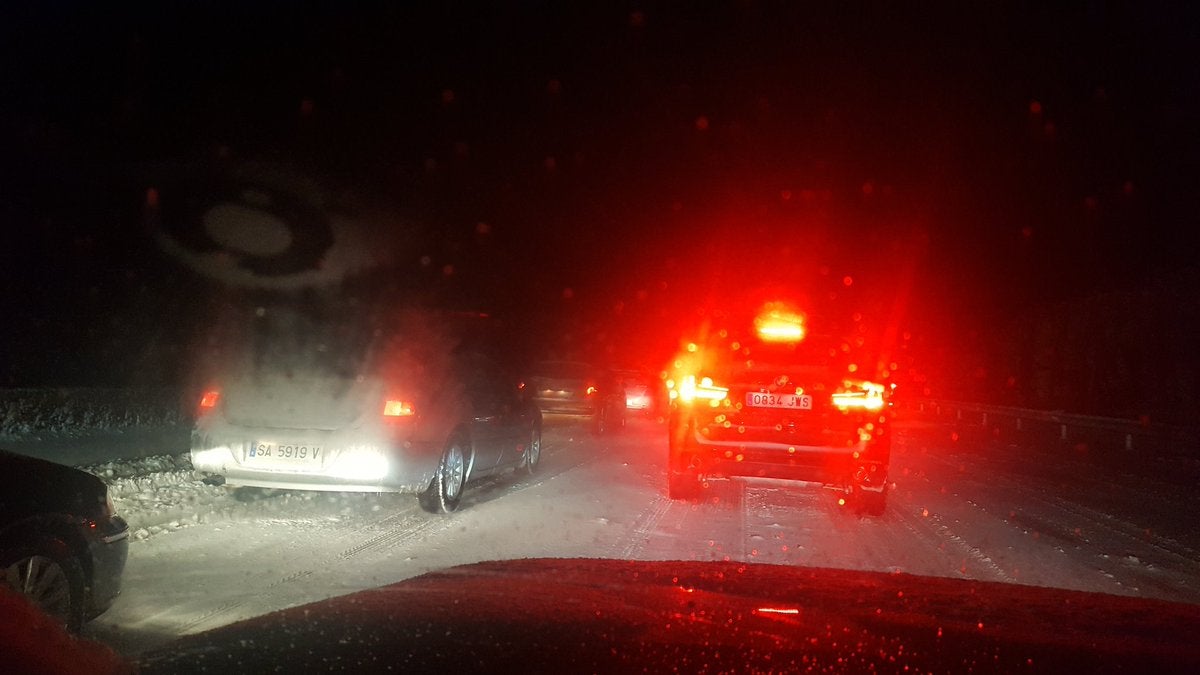 Zoido acusa también a la empresa por el colapso Zoido acusa también a la empresa por el colapso