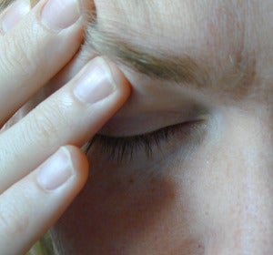 Paciente con migraña. Fuente: Morguefile. Paciente con migraña. Fuente: Morguefile.