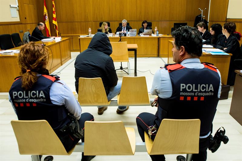 La Audiencia de Barcelona condena a 66 años de prisión al 'violador del Eixample' por cuatro agresiones sexuales La Audiencia de Barcelona condena a 66 años de prisión al 'violador del Eixample' por cuatro agresiones sexuales