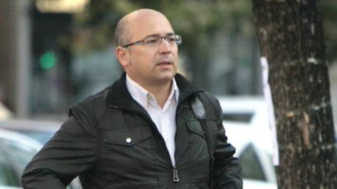 El fiscal jefe de Álava: "La presunta trama corrupta de Alfredo de Miguel pedía comisiones desde correos oficiales" El fiscal jefe de Álava: "La presunta trama corrupta de Alfredo de Miguel pedía comisiones desde correos oficiales"