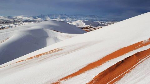 Las dunas del S&aacute;hara nevadas