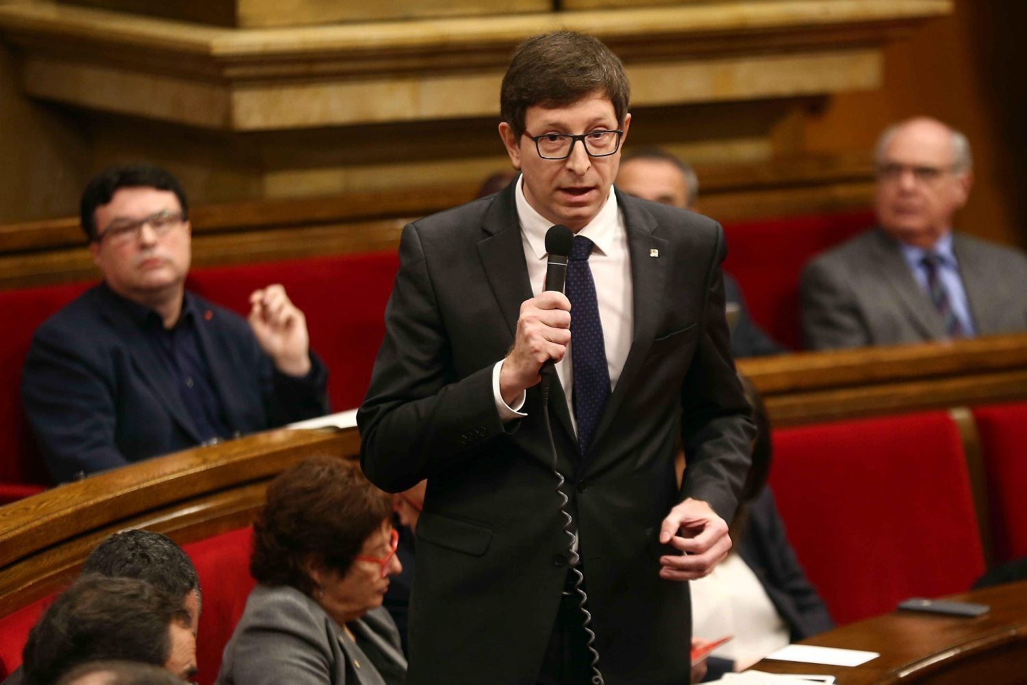 Carles Mundó renuncia su acta de diputado y abandona la política Carles Mundó renuncia su acta de diputado y abandona la política