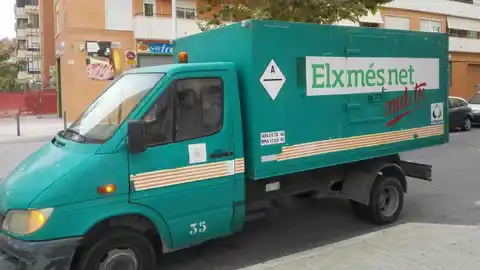 Vehículo del servicio de limpieza de Elche. Vehículo del servicio de limpieza de Elche.