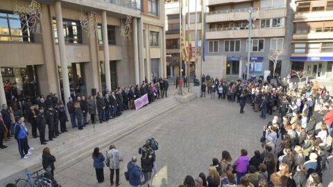 La familia i amics de la jove assassinada vol tornar a movilitzar-se despr&eacute;s de la manifestaci&oacute; del diumenge. 