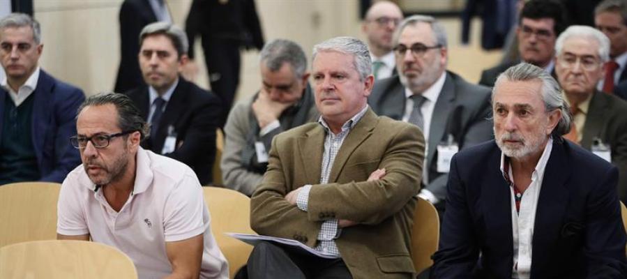 'El Bigotes', Pablo Crespo y Francisco Correa en el juicio sobre la 'trama Gürtel' 'El Bigotes', Pablo Crespo y Francisco Correa en el juicio sobre la 'trama Gürtel'