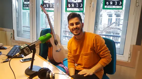 Álex Sienna A Tres Bandes