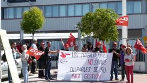 Protesta de los trabajadores de Pelican Rouge Nuevo ERE con previsión de 111 despidos