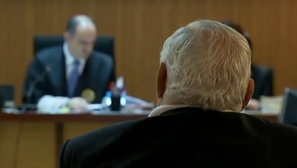 El expárroco de Selva durante el juicio por el presunto abuso sexual a una menor.