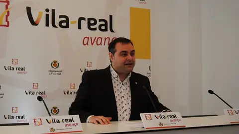 El regidor d´Economia Xavi Ochando ha anunciat noves iniciatives formatives per als joves de la ciutat, La iniciativa cuenta con un presupuesto de 446.572 euros y esta dirigido a tres tipos de colectivos.