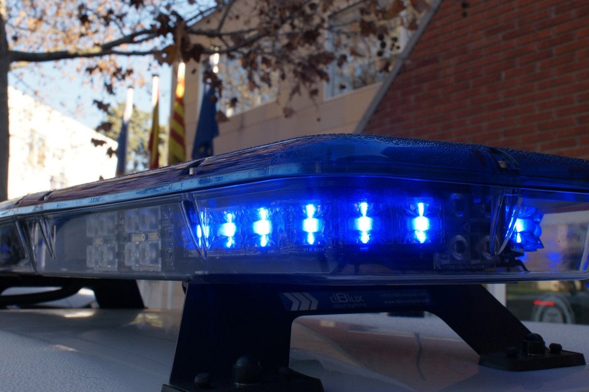 Se da a la fuga tras causar un accidente por grabarse mientras conducía ebria en Benicàssim Se da a la fuga tras causar un accidente por grabarse mientras conducía ebria en Benicàssim