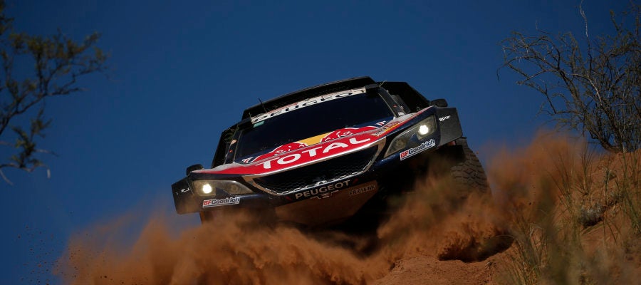 Carlos Sainz, durante la 13ª etapa del Dakar Carlos Sainz, durante la 13ª etapa del Dakar