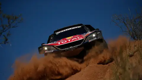 Carlos Sainz, durante la 13ª etapa del Dakar Carlos Sainz, durante la 13ª etapa del Dakar