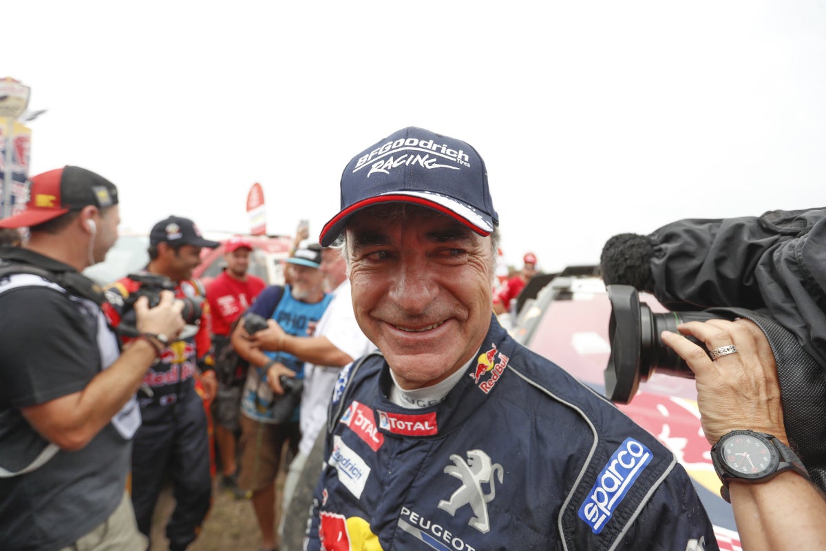 Carlos Sainz, tras ganar su segundo Dakar: "Es una recompensa merecida" Carlos Sainz, tras ganar su segundo Dakar: "Es una recompensa merecida"