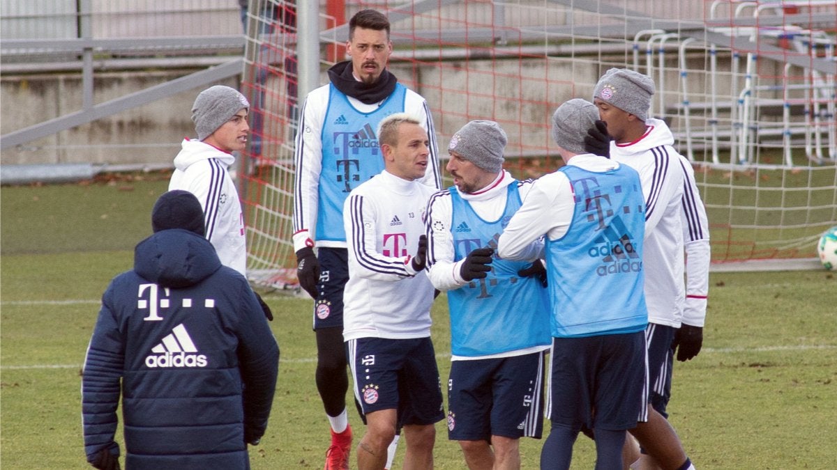 Pelea entre James Rodríguez y Rudy en el entramiento del Bayern de Múnich Pelea entre James Rodríguez y Rudy en el entramiento del Bayern de Múnich