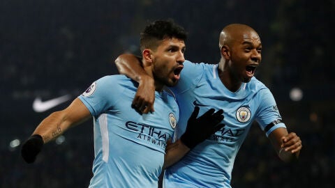 Aguero celebrando uno de sus goles