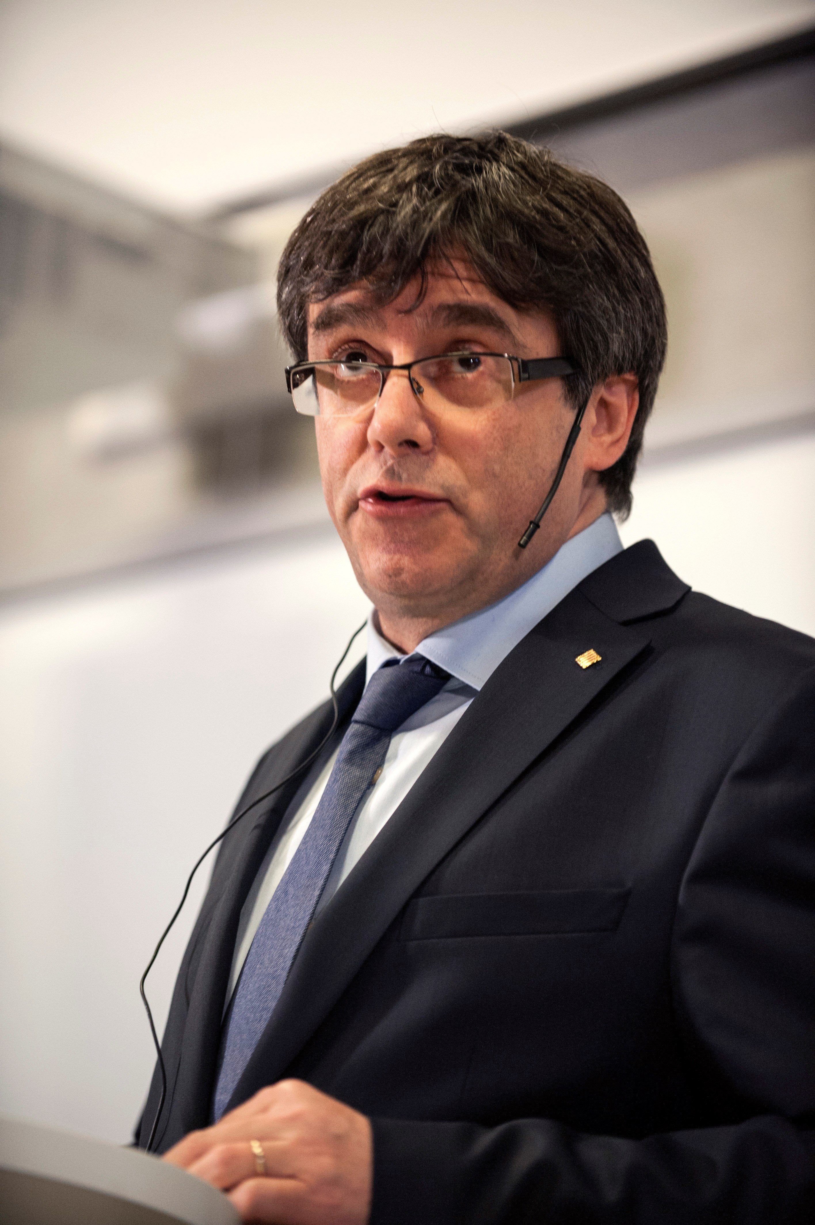 La tertulia: Los primeros pasos de Puigdemont en Copenhague y la financiación ilegal del PP La tertulia: Los primeros pasos de Puigdemont en Copenhague y la financiación ilegal del PP