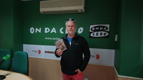 &Aacute;NGEL ALFOSEA, CANTAUTOR