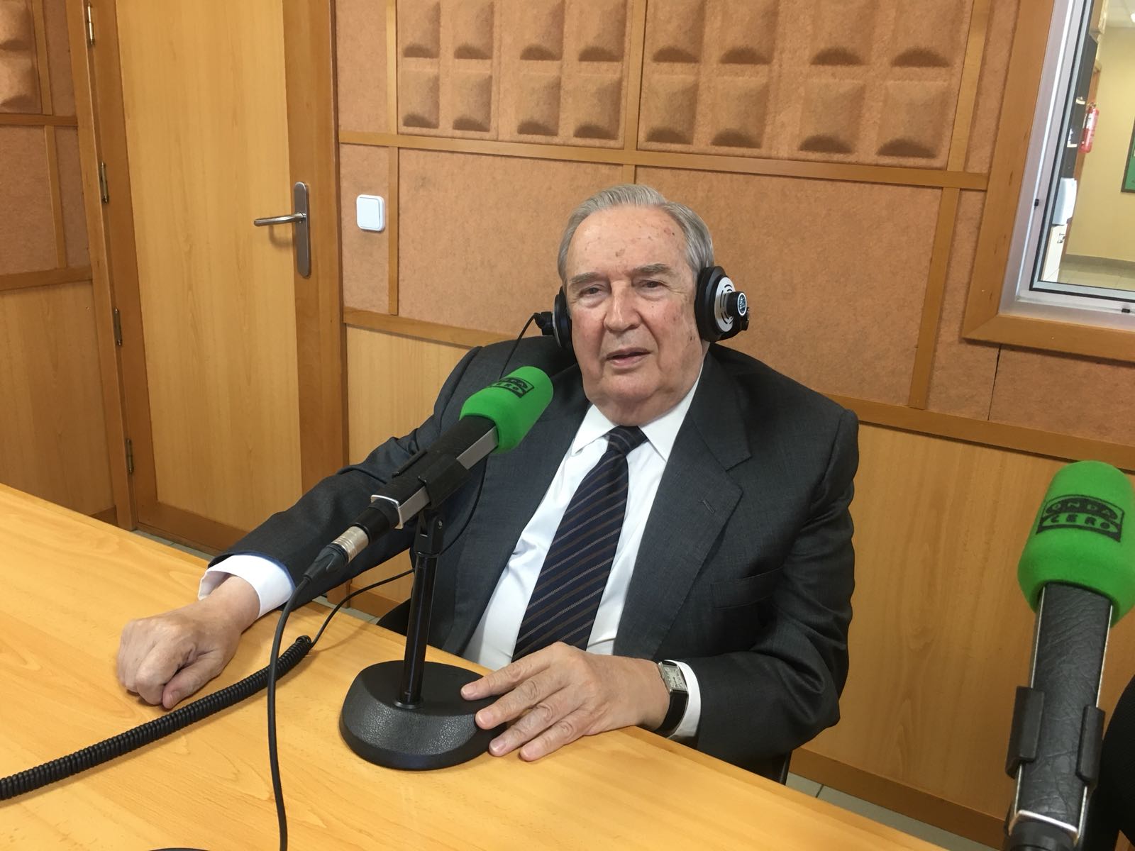 Muere a los 87 años el político canario Jerónimo Saavedra Muere a los 87 años el político canario Jerónimo Saavedra