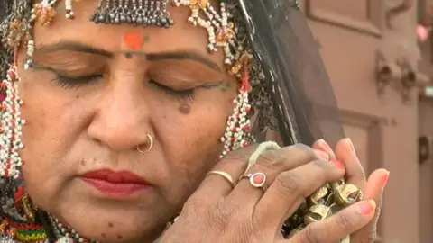 Gulabo Bailando Gulabo Bailando