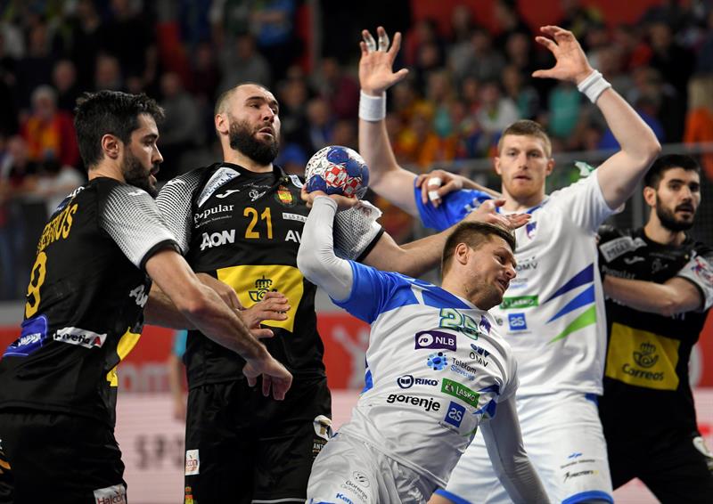 España cae ante Eslovenia y se complica su futuro en el Europeo España cae ante Eslovenia y se complica su futuro en el Europeo