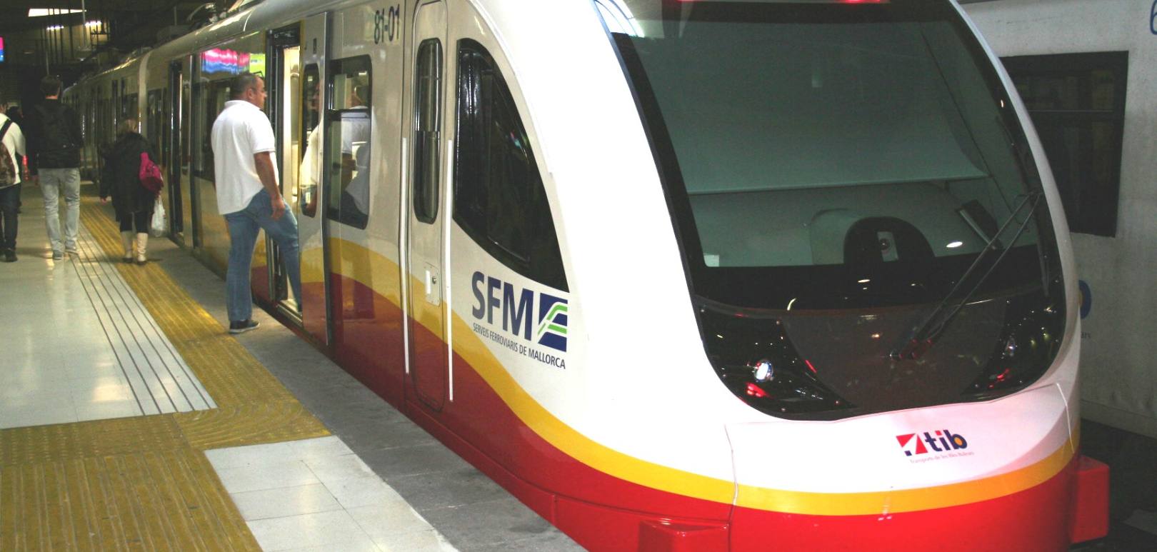 El Gobierno bonificará el tren de SFM en Mallorca como hará con Renfe en la Península El Gobierno bonificará el tren de SFM en Mallorca como hará con Renfe en la Península