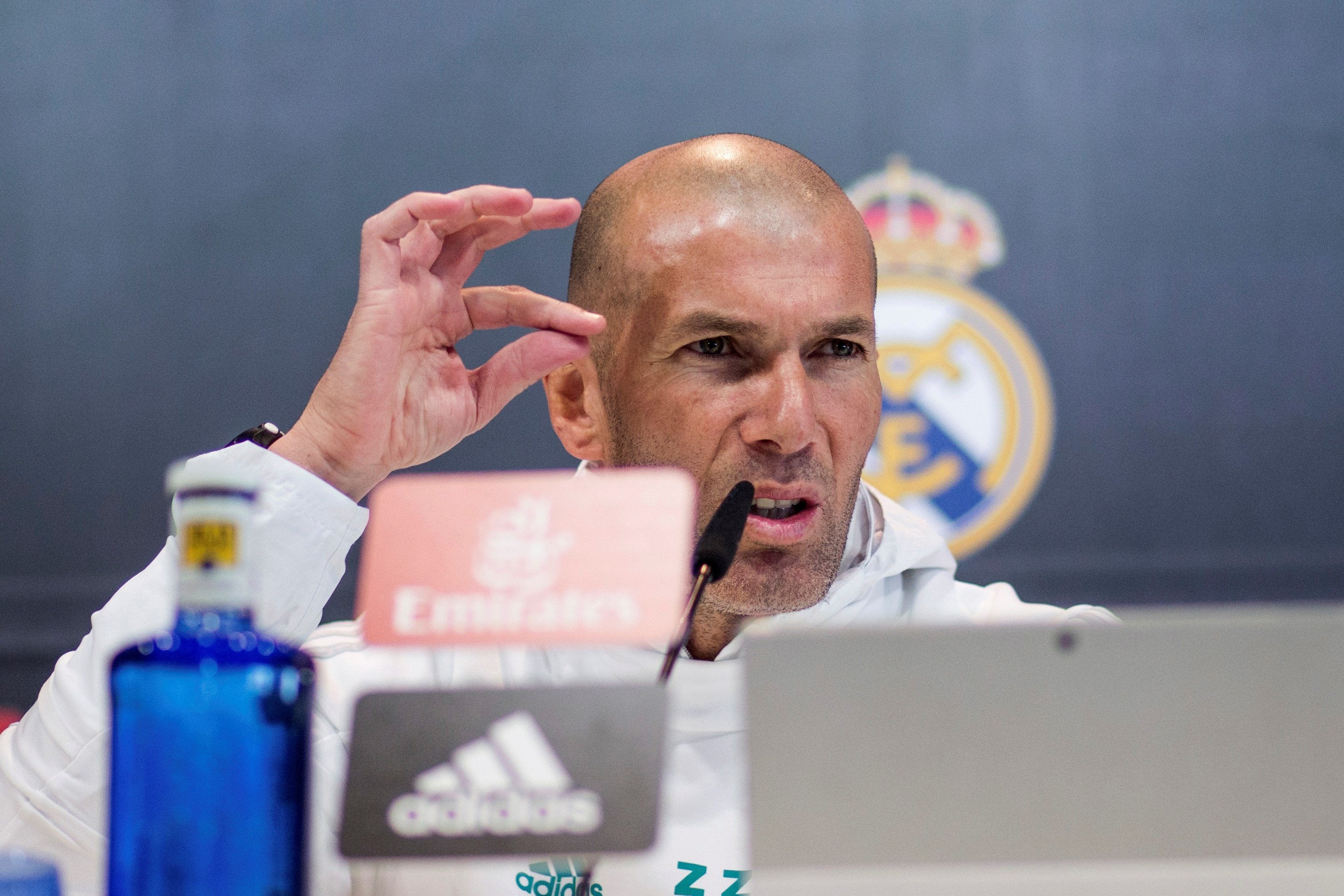 Zidane, sobre su futuro: "Estoy bien aquí y voy a pelear por quedarme" Zidane, sobre su futuro: "Estoy bien aquí y voy a pelear por quedarme"