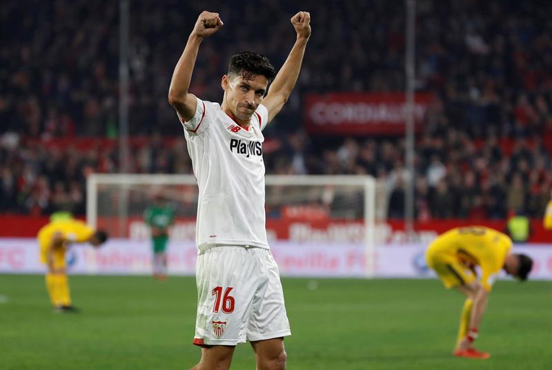 Jesús Navas: "Me siento muy cómodo en la posición de lateral derecho" Jesús Navas: "Me siento muy cómodo en la posición de lateral derecho"