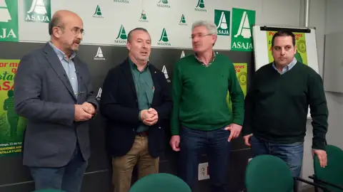 El presidente de ASAJA en Castilla y León y los representantes del sindicato agrario en Segovia El presidente de ASAJA y los representantes del sindicato agrario en Segovia
