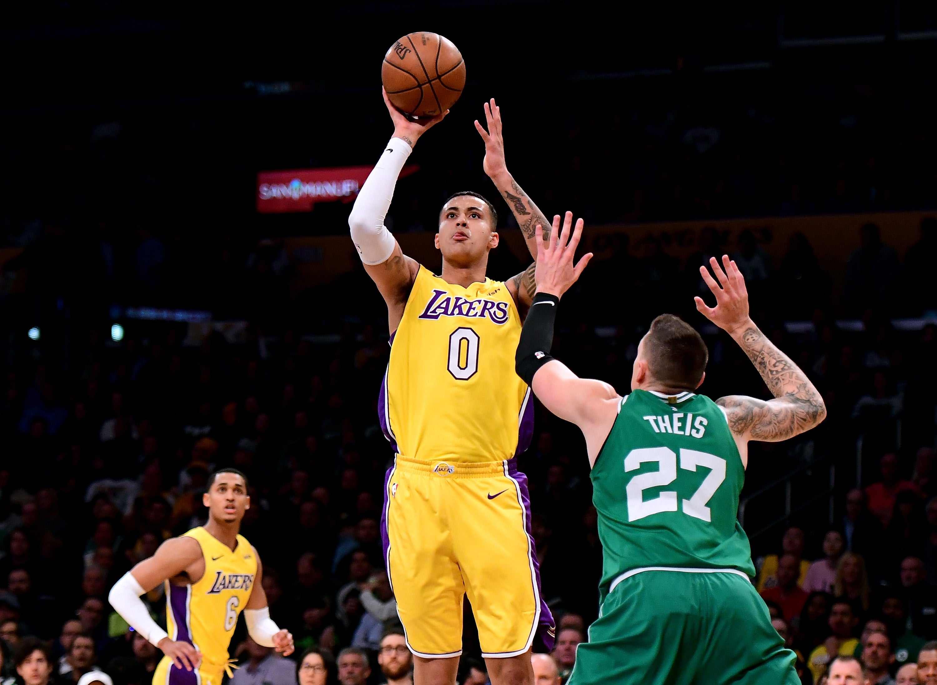 Los Lakers se llevan por la mínima el duelo ante los Celtics Los Lakers se llevan por la mínima el duelo ante los Celtics