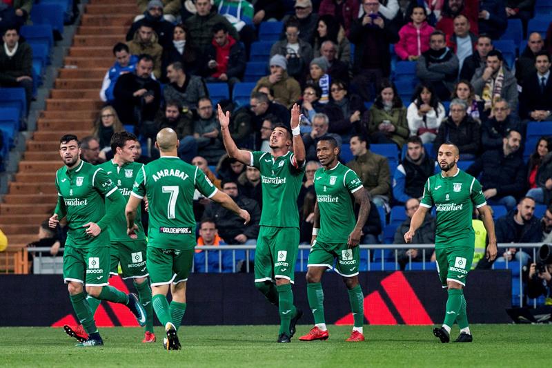 Real Madrid 1-2 Leganés. El Leganés hace historia y se cuela en semifinales por primera vez al eliminar al Real Madrid en la Copa Real Madrid 1-2 Leganés. El Leganés hace historia y se cuela en semifinales por primera vez al eliminar al Real Madrid en la Copa