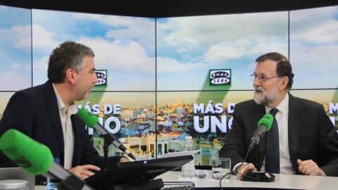Carlos Alsina y Mariano Rajoy en M&aacute;s de uno