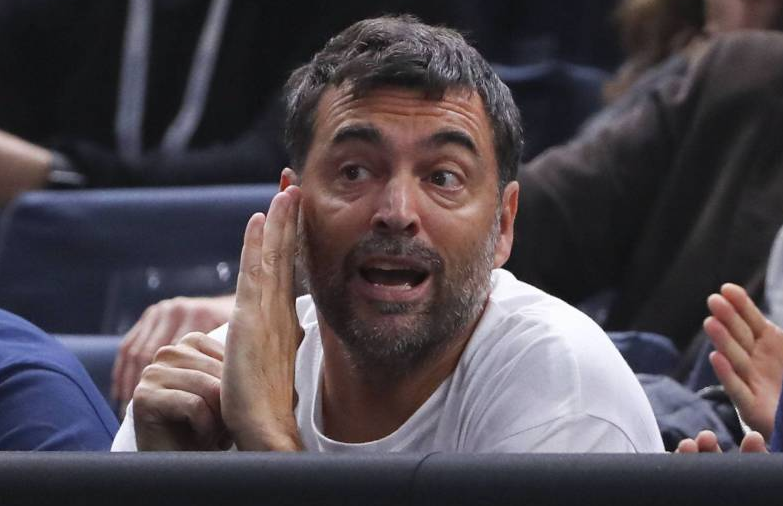 Sergi Bruguera: "No me planteo la remontada, sólo pienso en el dobles para llegar vivos al domingo" Sergi Bruguera: "No me planteo la remontada, sólo pienso en el dobles para llegar vivos al domingo"