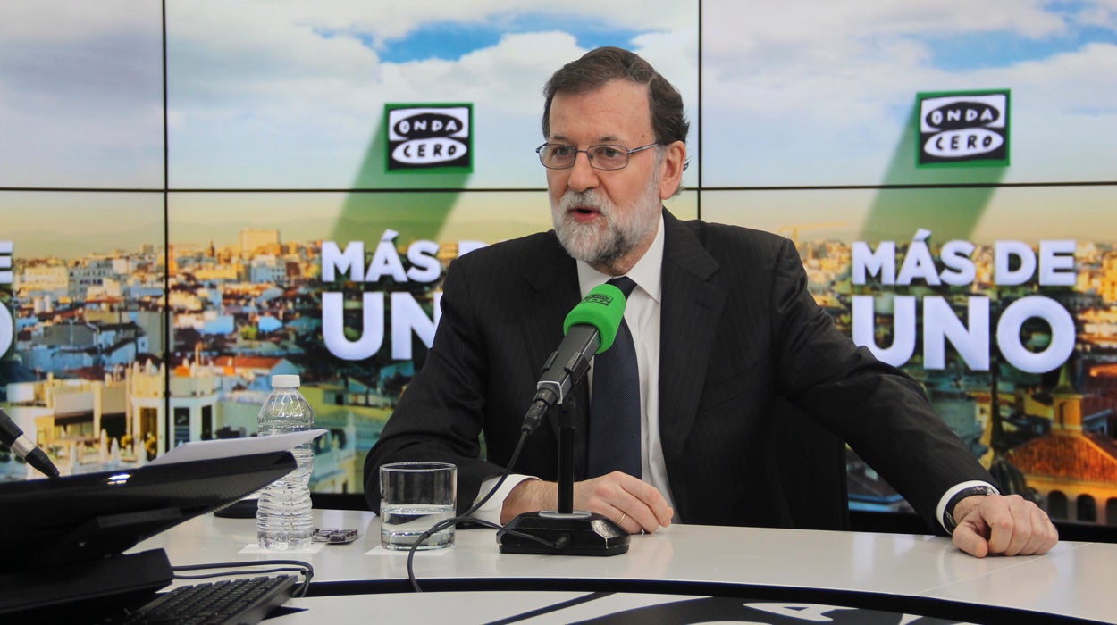 Carlos Alsina entrevista este viernes a Mariano Rajoy en 'Más de uno' Carlos Alsina entrevista este viernes a Mariano Rajoy en 'Más de uno'