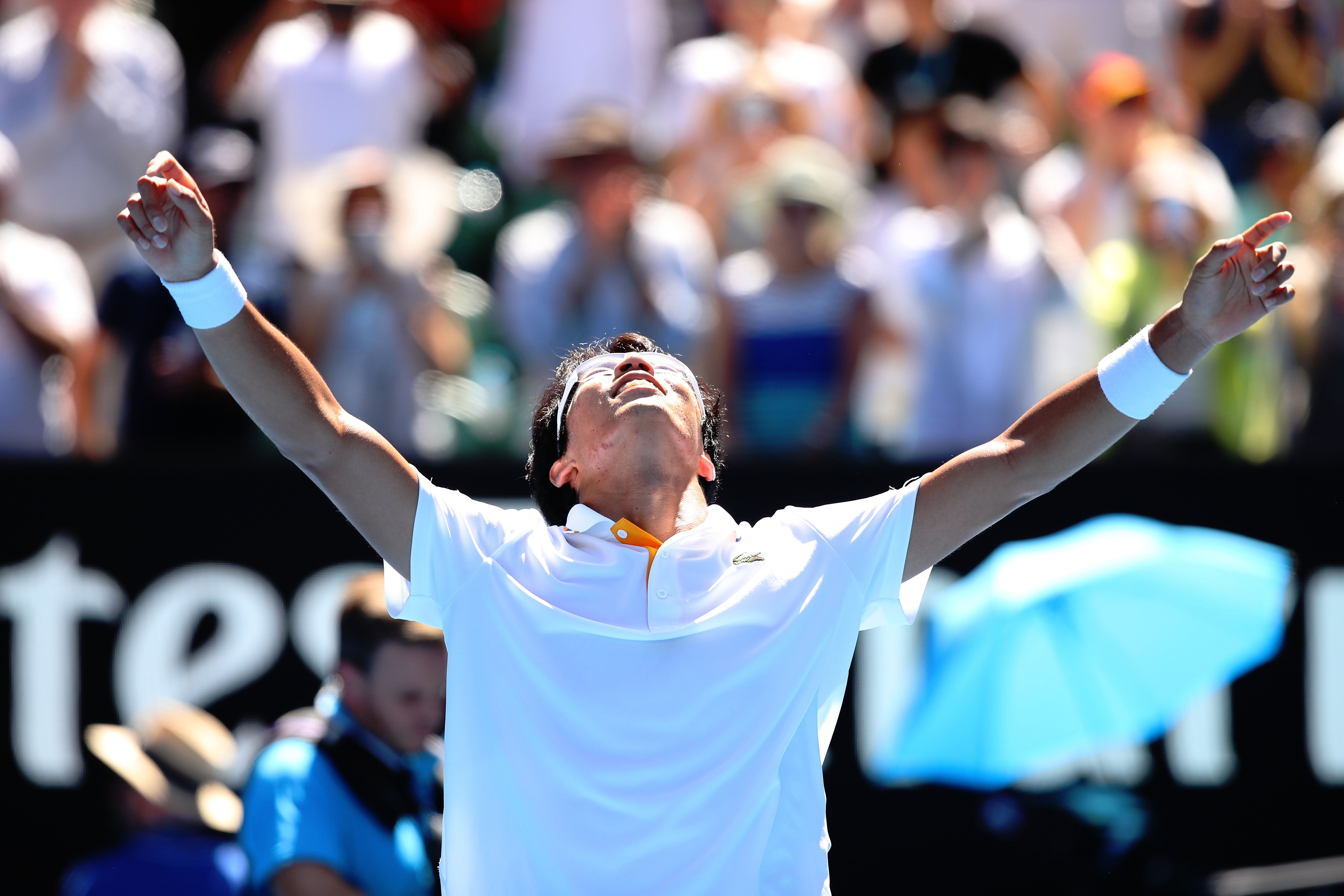 Hyeon Chung sigue haciendo historia y se mete en semifinales tras ganar a Tennys Sandgren Hyeon Chung sigue haciendo historia y se mete en semifinales tras ganar a Tennys Sandgren